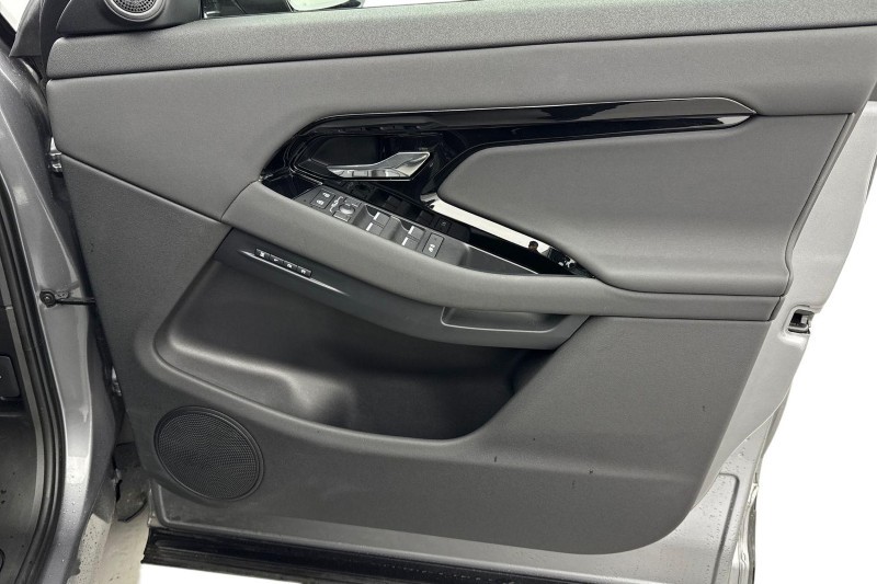 Used Land Rover Range Rover Evoque 2025 for sale - 77339562: Photo 21
