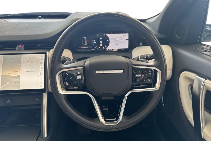 Used Land Rover Discovery Sport 2025 for sale - 76984329: Photo 15