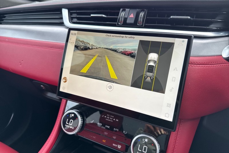 Used Jaguar F-Pace 2023 for sale - 76984301: Photo 12