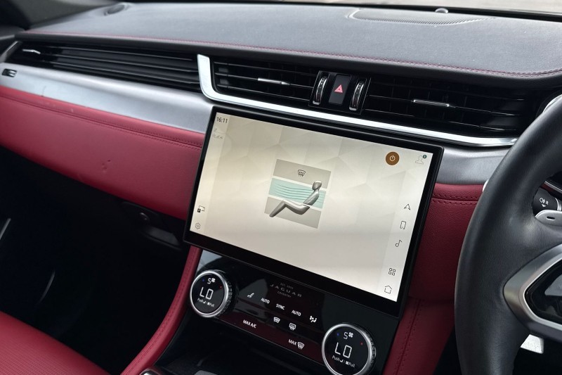 Used Jaguar F-Pace 2023 for sale - 76984301: Photo 33