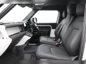 Used Land Rover Defender 2024 for sale - 79882743: Photo