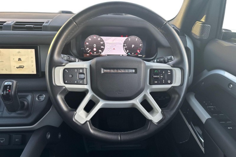 Used Land Rover Defender 2024 for sale - 76984299: Photo 15