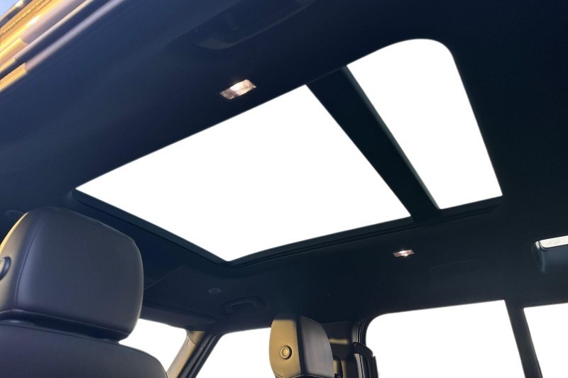 Used Land Rover Defender 2024 for sale - 76984299: Photo 21