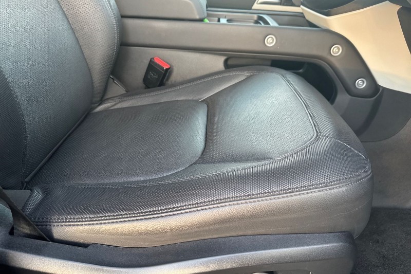 Used Land Rover Defender 2024 for sale - 76984299: Photo 25