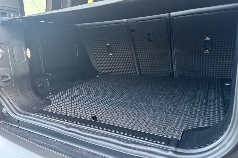 Used Land Rover Defender 2024 for sale - 76984299: Photo 41