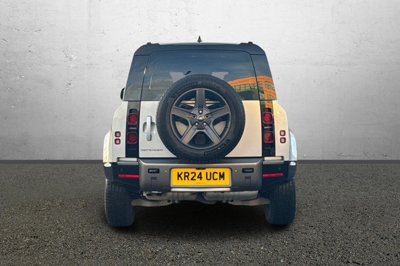 Used Land Rover Defender 2024 for sale - 76984299: Photo 6