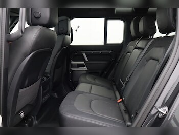 Used Land Rover Defender 2024 for sale - 77758736: Photo