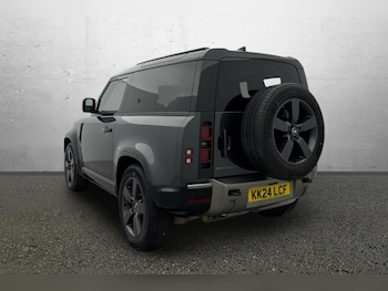 Used Land Rover Defender 2024 for sale - 79101949: Photo
