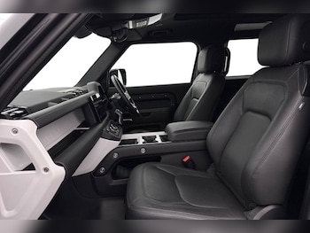 Used Land Rover Defender 2024 for sale - 79101949: Photo