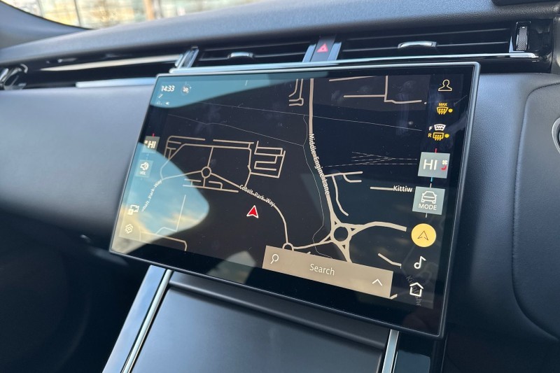 Used Land Rover Range Rover Velar 2024 for sale - 76984341: Photo 11