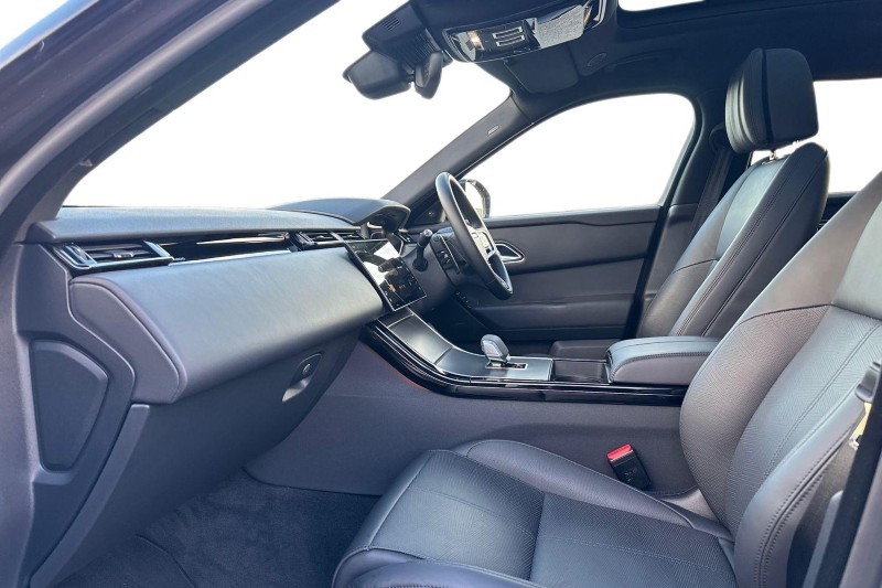 Used Land Rover Range Rover Velar 2024 for sale - 76984341: Photo 3