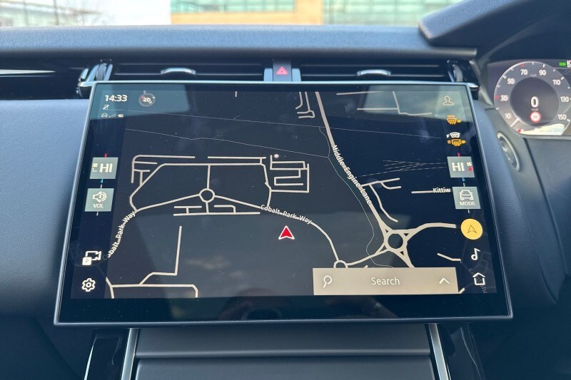 Used Land Rover Range Rover Velar 2024 for sale - 76984341: Photo 31