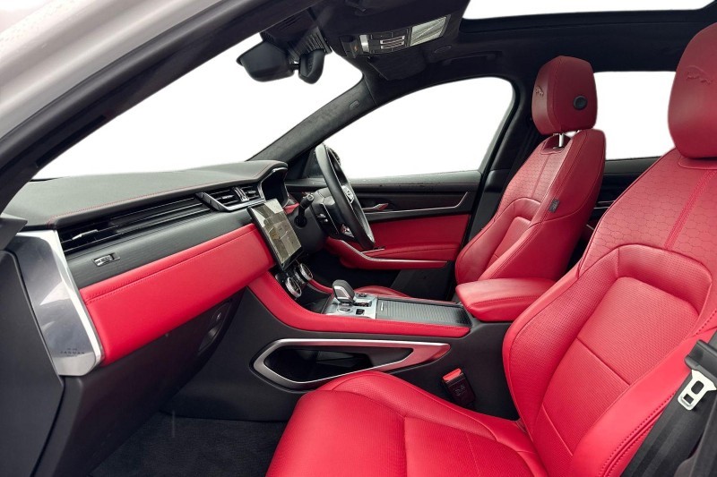 Used Jaguar F-Pace 2024 for sale - 76984334: Photo 3