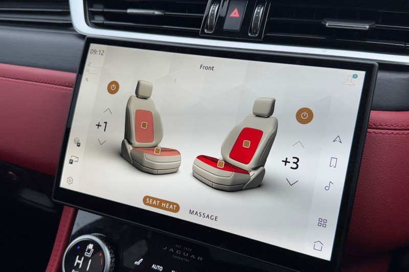 Used Jaguar F-Pace 2024 for sale - 76984334: Photo 33