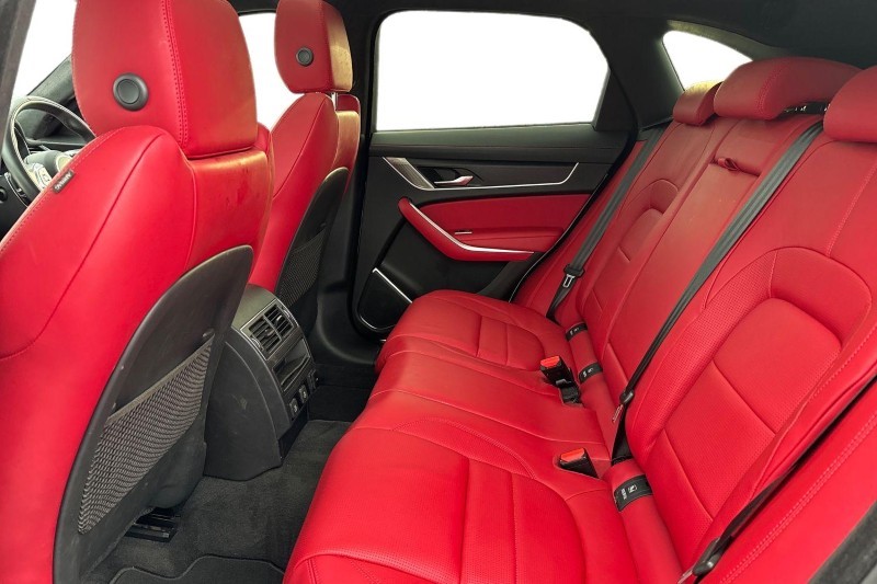 Used Jaguar F-Pace 2024 for sale - 76984334: Photo 4