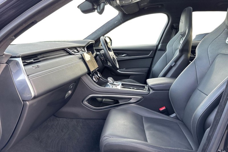 Used Jaguar F-Pace 2024 for sale - 77137797: Photo 3
