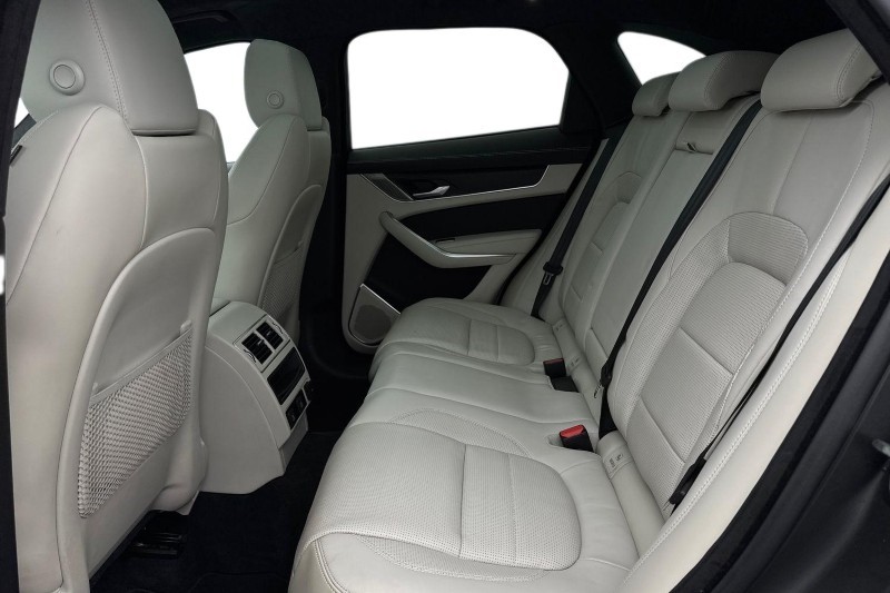 Used Jaguar F-Pace 2024 for sale - 77504485: Photo 4