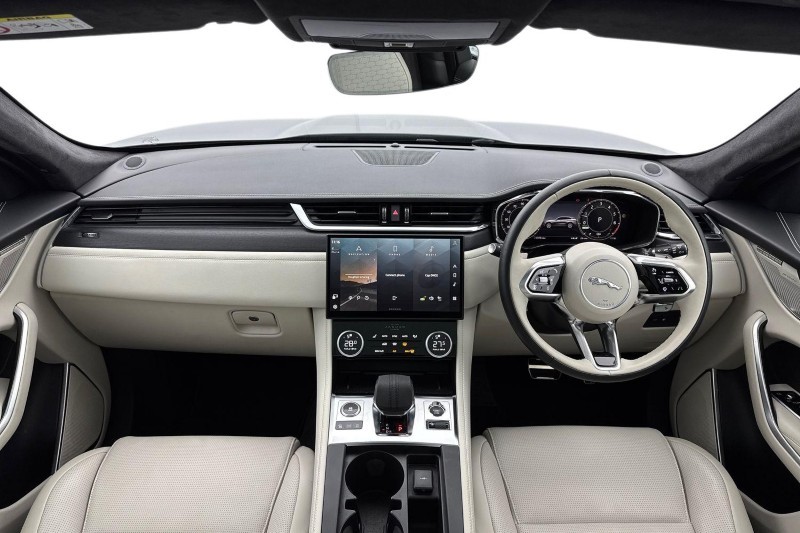 Used Jaguar F-Pace 2024 for sale - 77504485: Photo 9