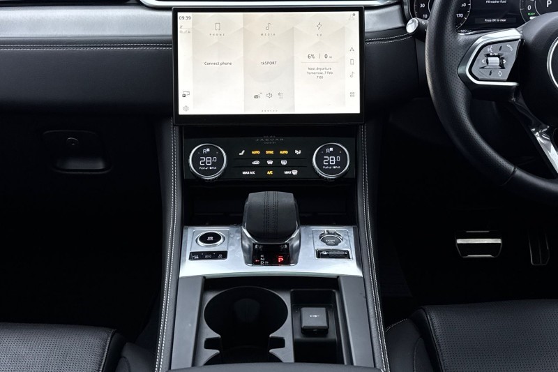 Used Jaguar F-Pace 2023 for sale - 77461941: Photo 14