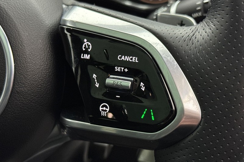 Used Jaguar F-Pace 2023 for sale - 77461941: Photo 28