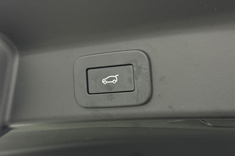 Used Jaguar F-Pace 2023 for sale - 77461941: Photo 37