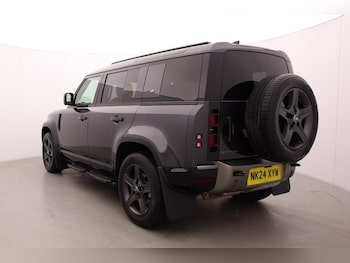 Used Land Rover Defender 2024 for sale - 78804603: Photo