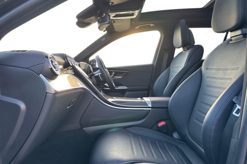 Used Mercedes-Benz GLC 2024 for sale - 77148046: Photo 3