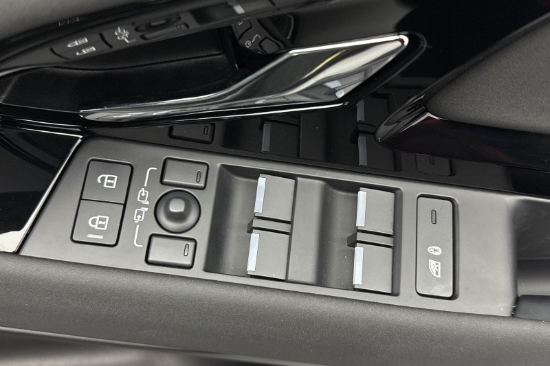 Used Land Rover Range Rover Evoque 2025 for sale - 78055376: Photo 22