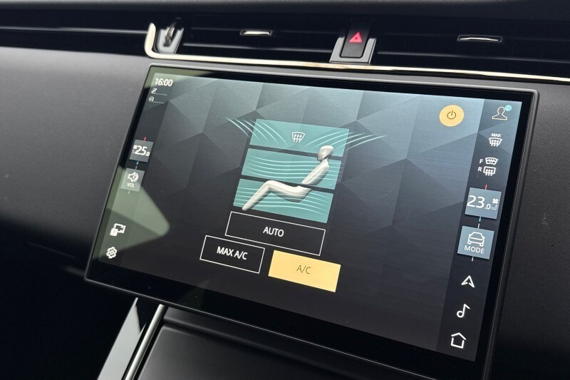 Used Land Rover Range Rover Evoque 2025 for sale - 78055376: Photo 31