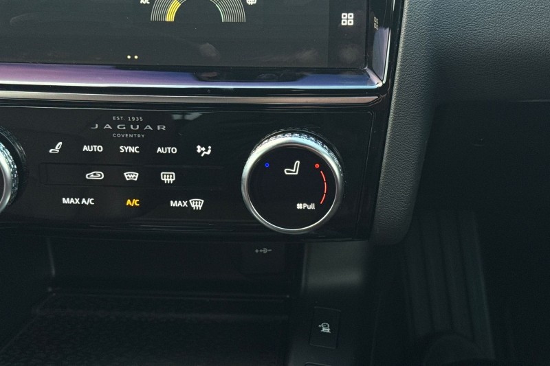 Used Jaguar E-Pace 2022 for sale - 77170658: Photo 32