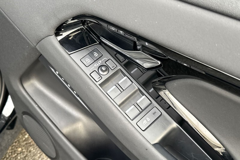 Used Land Rover Range Rover Evoque 2025 for sale - 77261769: Photo 22