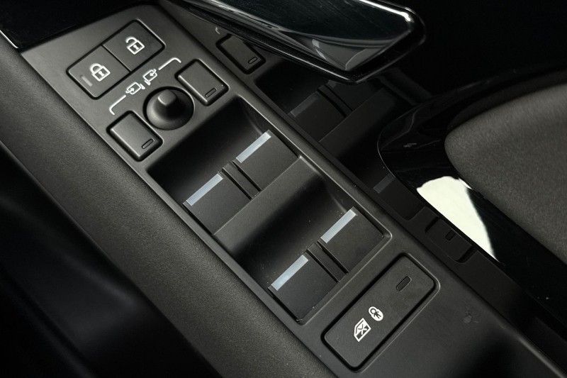 Used Land Rover Range Rover Evoque 2025 for sale - 77353907: Photo 22