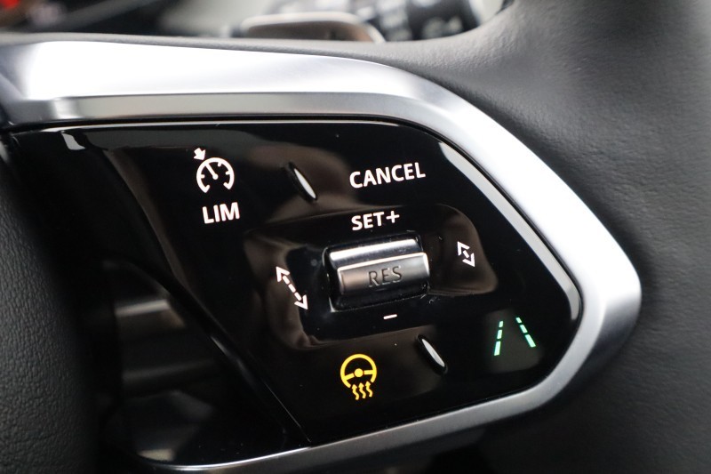 Used Jaguar F-Pace 2024 for sale - 77950827: Photo 29