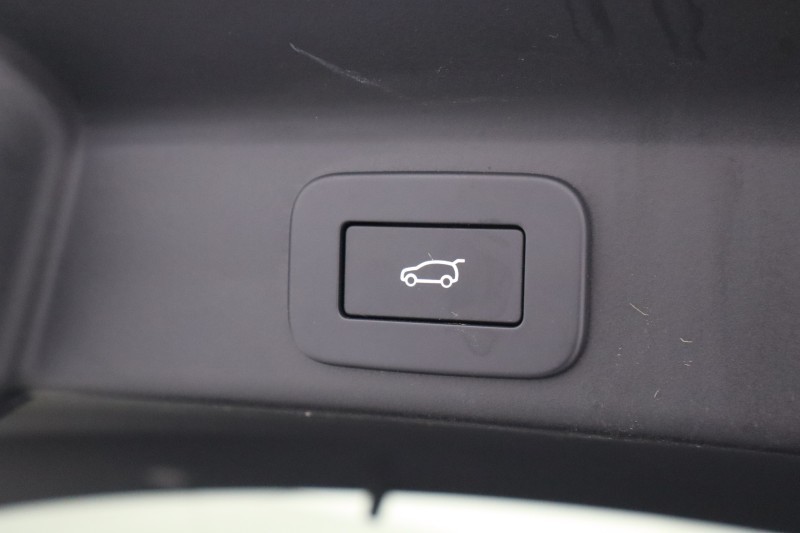 Used Jaguar F-Pace 2024 for sale - 77950827: Photo 43