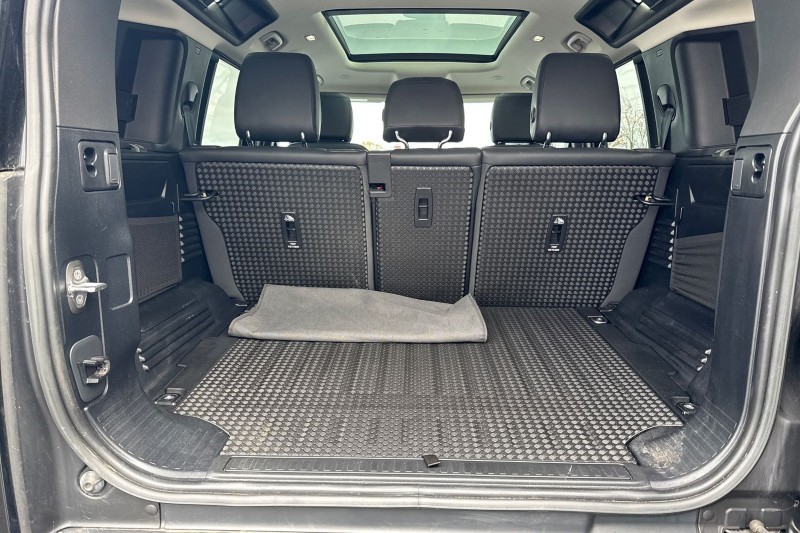 Used Land Rover Defender 2022 for sale - 76984317: Photo 10