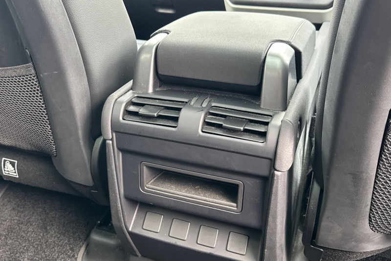 Used Land Rover Defender 2022 for sale - 76984317: Photo 18