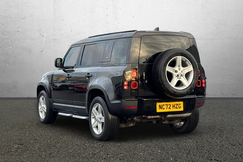 Used Land Rover Defender 2022 for sale - 76984317: Photo 2