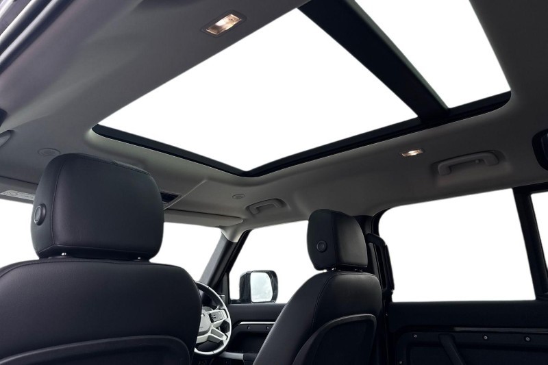 Used Land Rover Defender 2022 for sale - 76984317: Photo 21