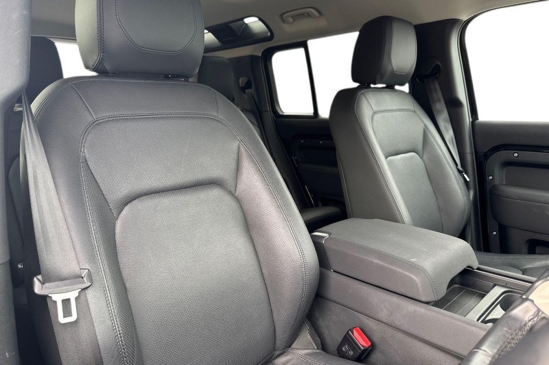 Used Land Rover Defender 2022 for sale - 76984317: Photo 26