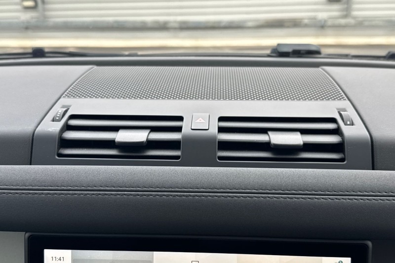 Used Land Rover Defender 2022 for sale - 76984317: Photo 33