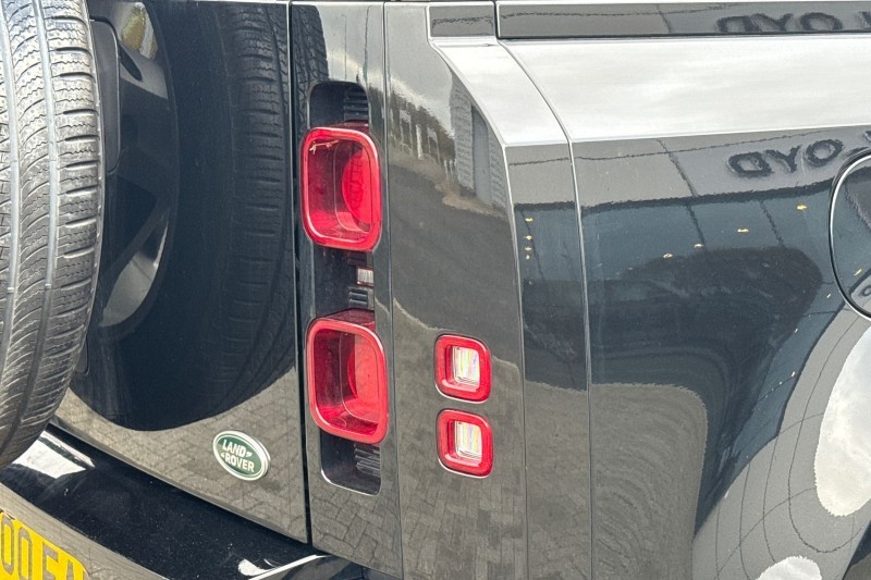 Used Land Rover Defender 2022 for sale - 76984317: Photo 42