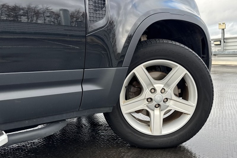 Used Land Rover Defender 2022 for sale - 76984317: Photo 44