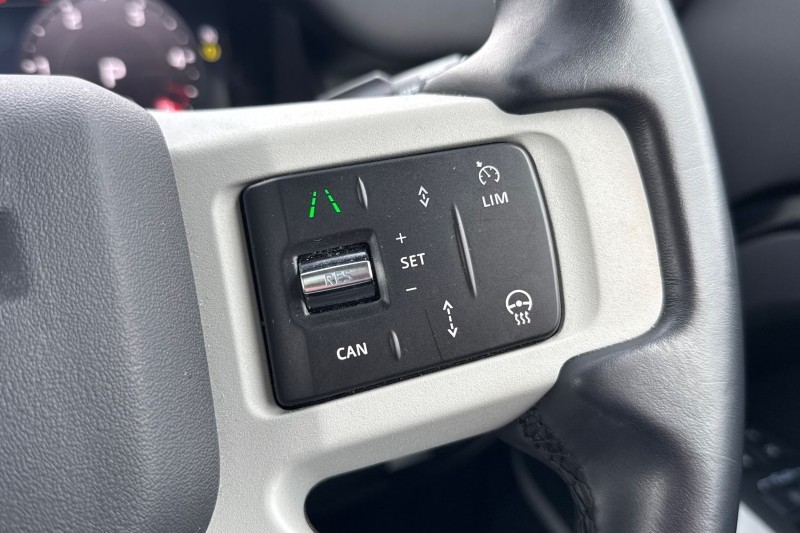 Used Land Rover Defender 2022 for sale - 76984317: Photo 47