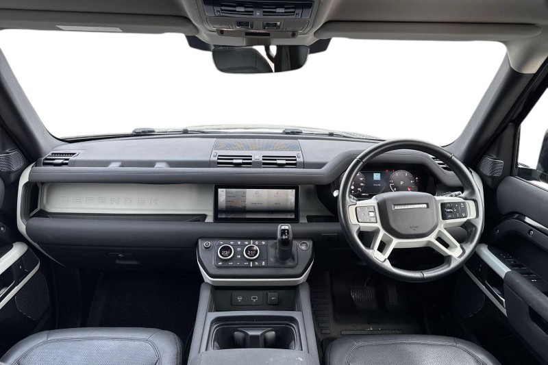Used Land Rover Defender 2022 for sale - 76984317: Photo 9