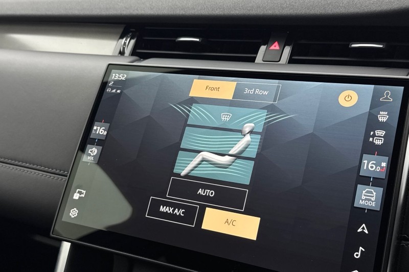 Used Land Rover Discovery Sport 2024 for sale - 77662117: Photo 31