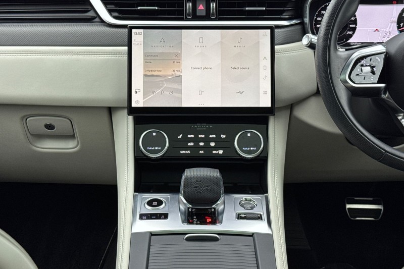 Used Jaguar F-Pace 2023 for sale - 77339565: Photo 14