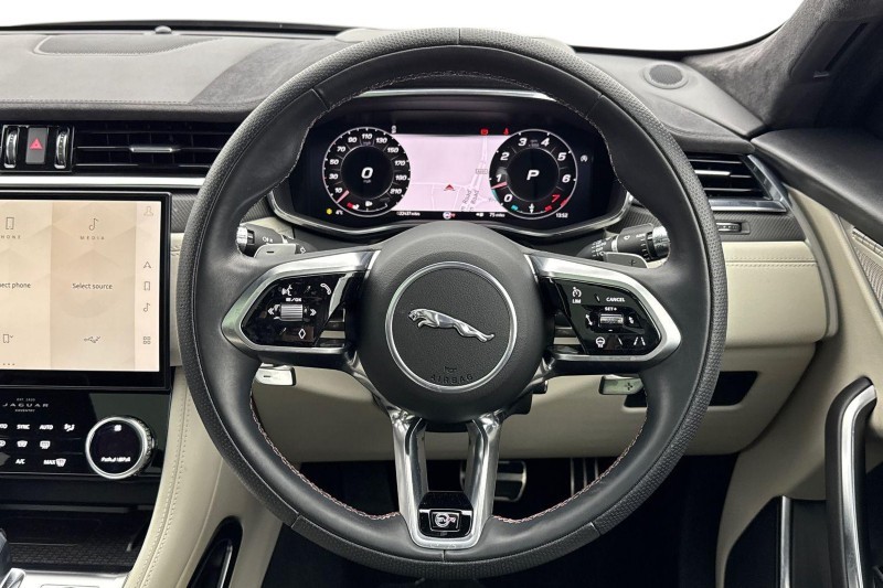 Used Jaguar F-Pace 2023 for sale - 77339565: Photo 15