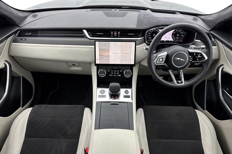 Used Jaguar F-Pace 2023 for sale - 77339565: Photo 9