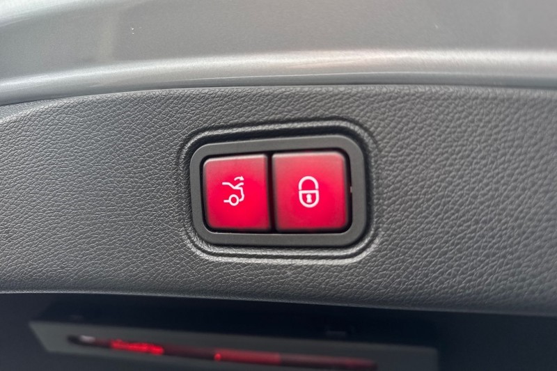 Used Mercedes-Benz E Class 2022 for sale - 77718121: Photo 40