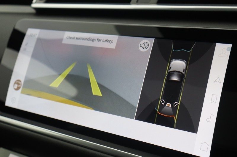 Used Land Rover Range Rover Velar 2023 for sale - 77718124: Photo 11